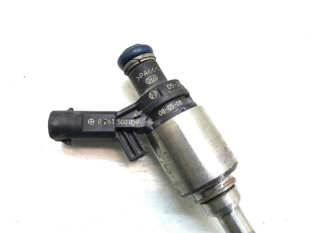 0261500059 Форсунка Volkswagen Passat B6 2008