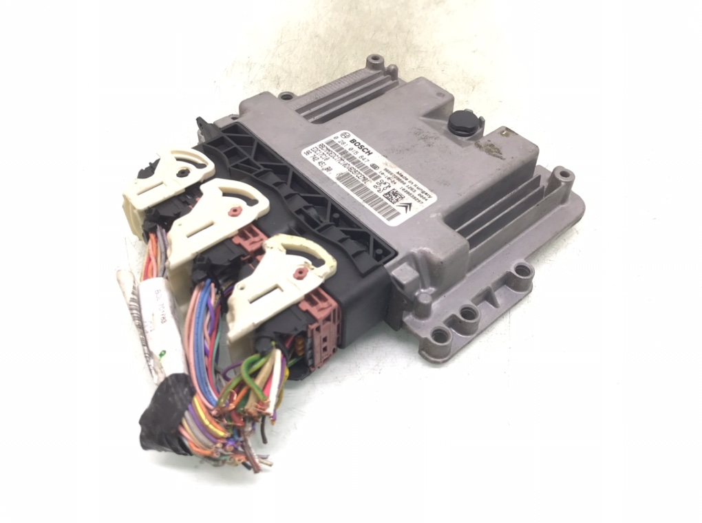 Блок управления двигателем бу для Peugeot 308 T7 1.6 HDi, 2010 г.