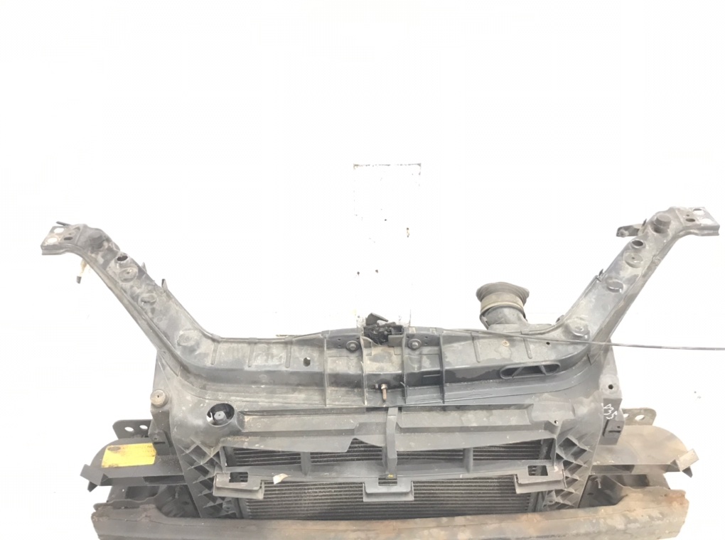 Панель передняя (телевизор) бу для Ford Fusion  1.4 TDCi,  2003 г.