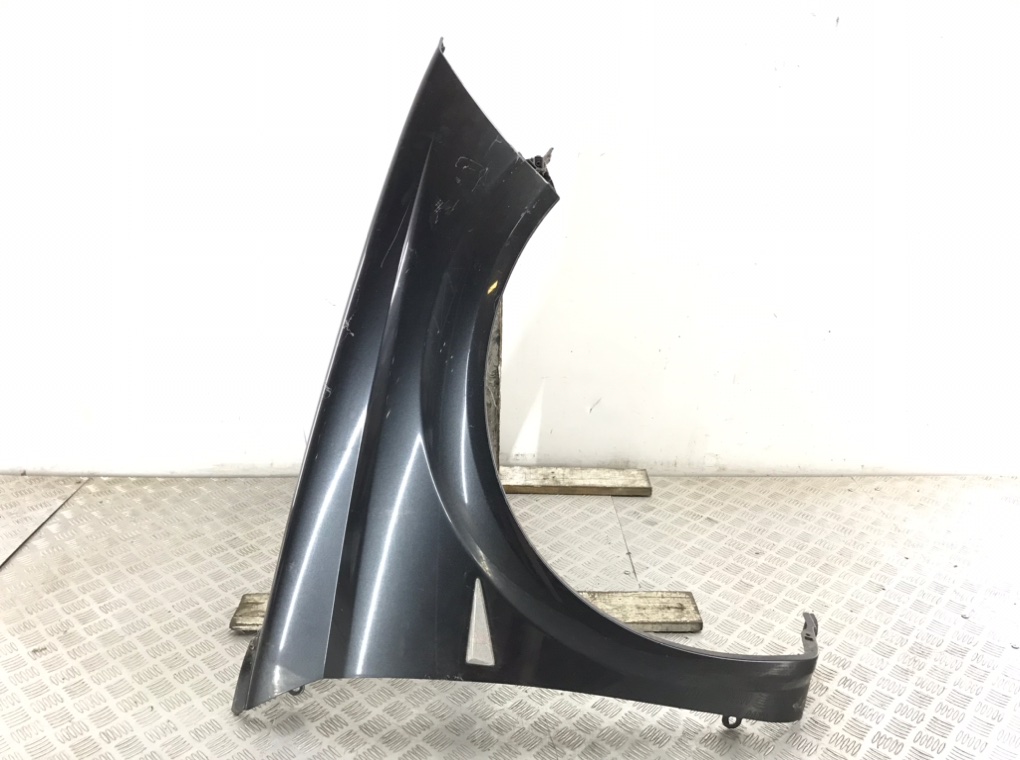 Крыло переднее правое бу для Renault Megane 2 2.0 i, 2006 г.