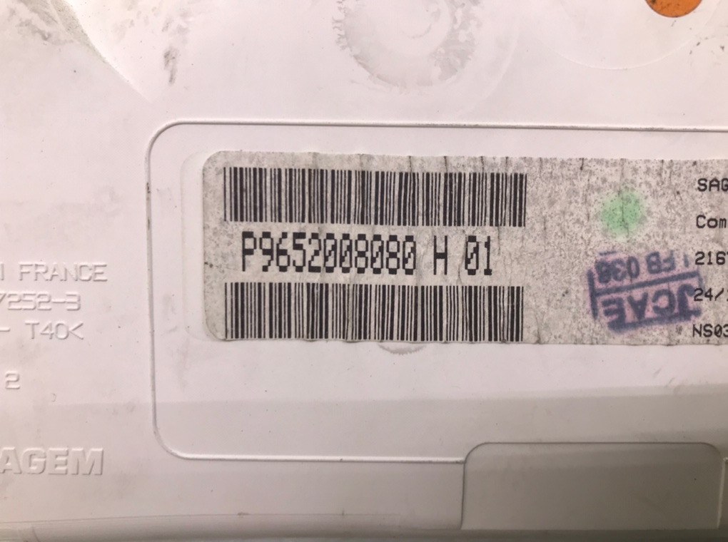 Щиток приборов (приборная панель) бу для Citroen C3 Pluriel 1.4 i, 2004 г. Щиток приборов (приборная панель) бу для Citroen C3 Pluriel 1.4 i, 2004 г.