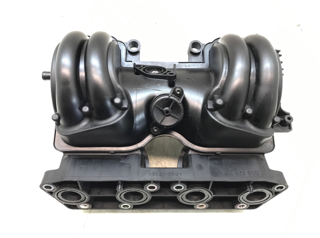 Коллектор впускной бу для Volkswagen Polo 3 1.4 i,  2000 г.