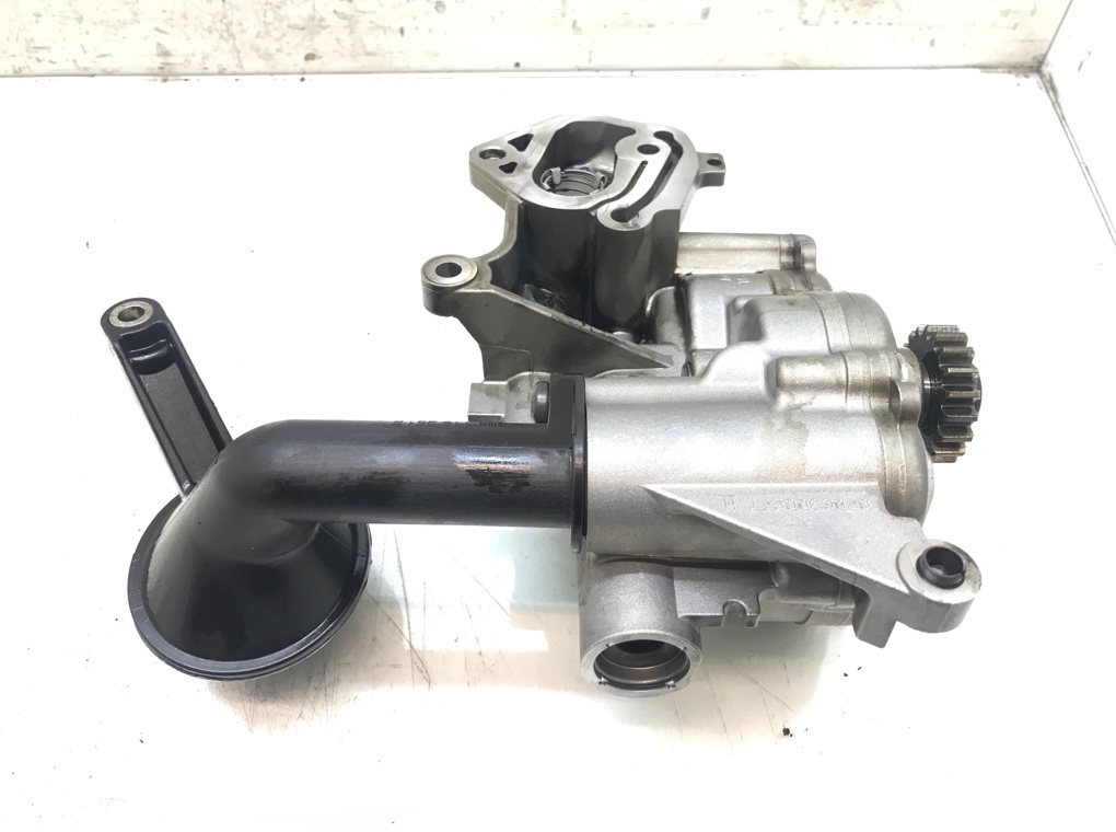 Насос масляный бу для Audi A3 8P 1.8 TFSI, 2007 г.