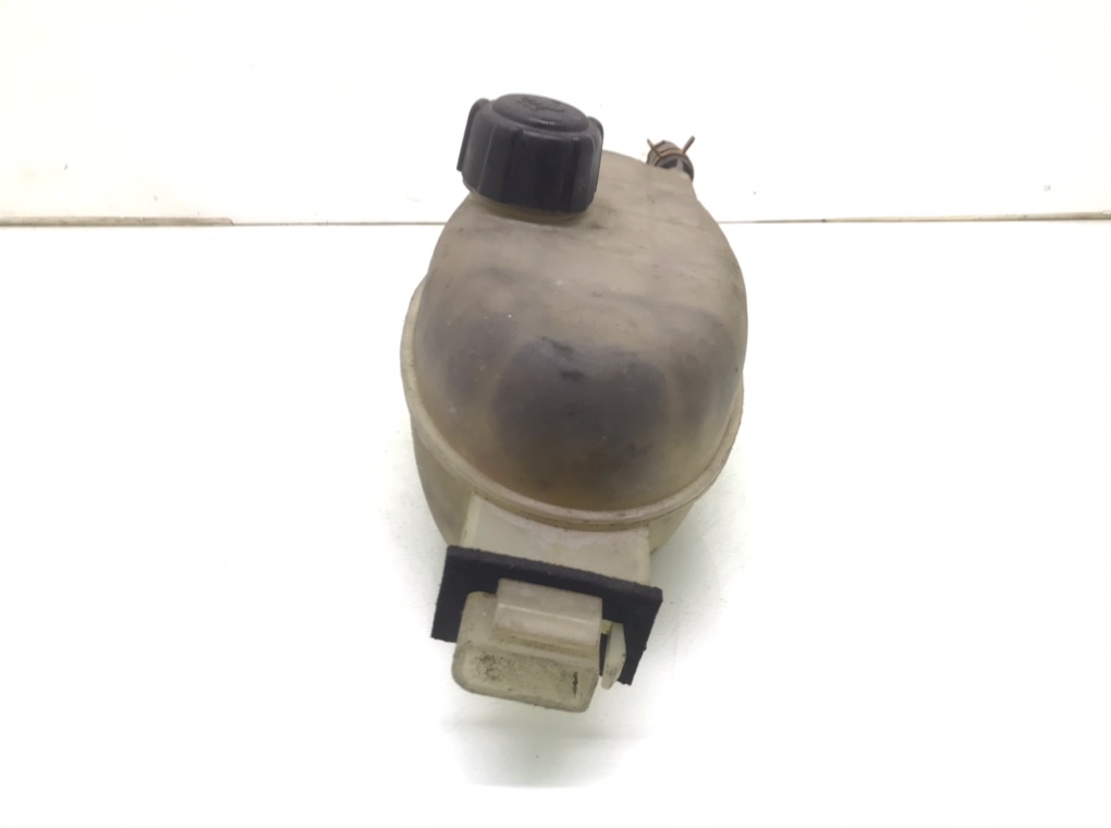 Бачок расширительный бу для Opel Vivaro  2.0 CDTi,  2008 г.