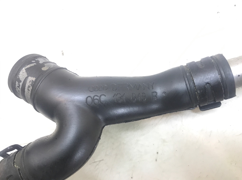 Трубка системы рециркуляции EGR бу для Audi A4 B6 3.0 i,  2002 г.
