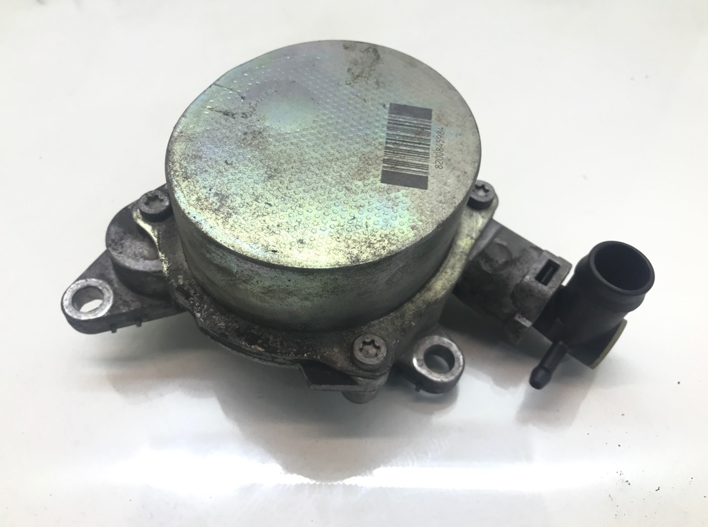 Насос вакуумный бу для Nissan Qashqai+2  2.0 DCi,  2010 г.