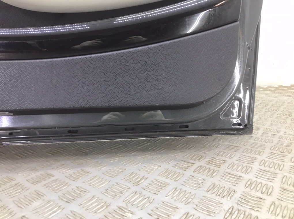 Дверь передняя правая бу для Mini Cooper R56 1.6 i,  2012 г.