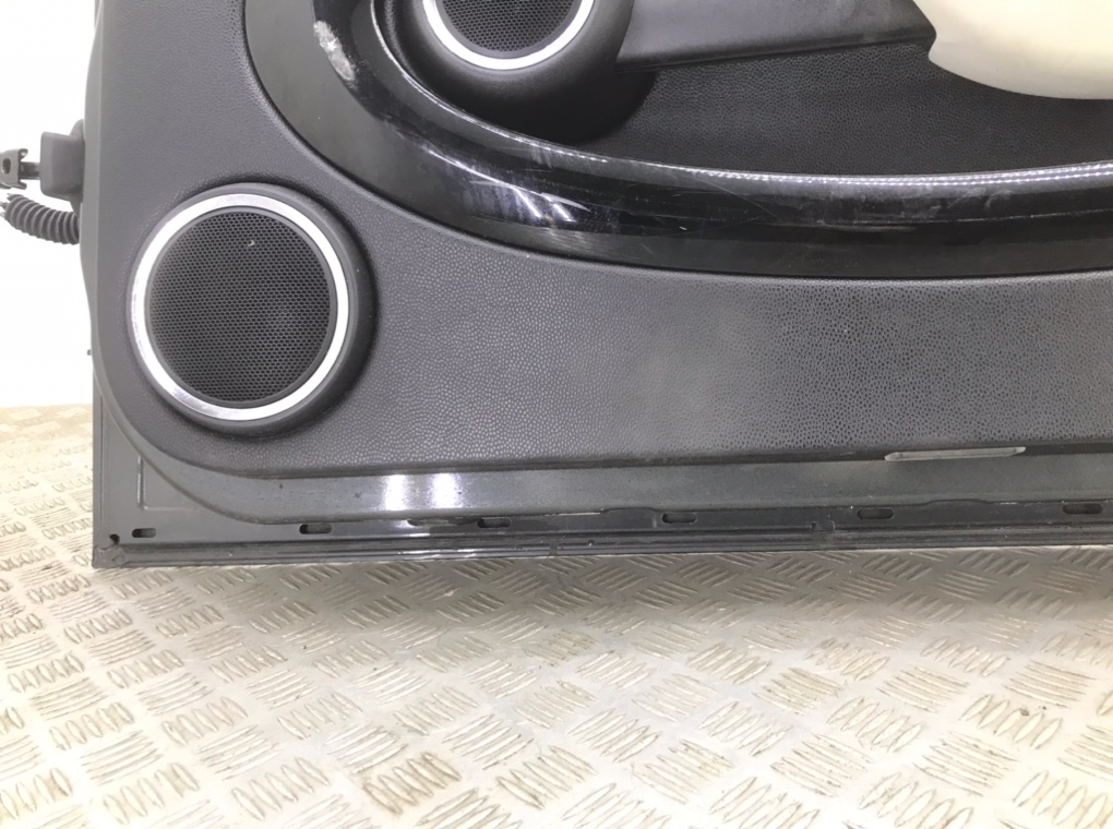 Дверь передняя правая бу для Mini Cooper R56 1.6 i,  2012 г.