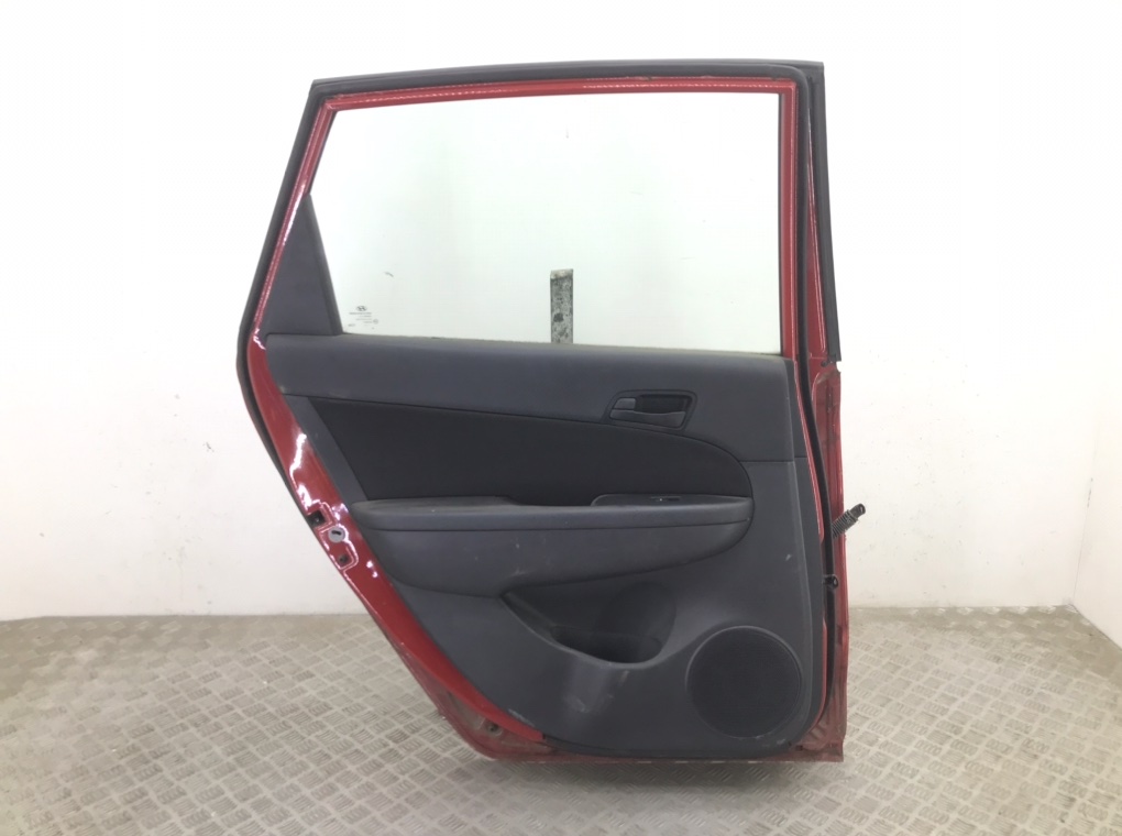 Дверь задняя левая бу для Hyundai i30  1.6 CRDi,  2010 г.