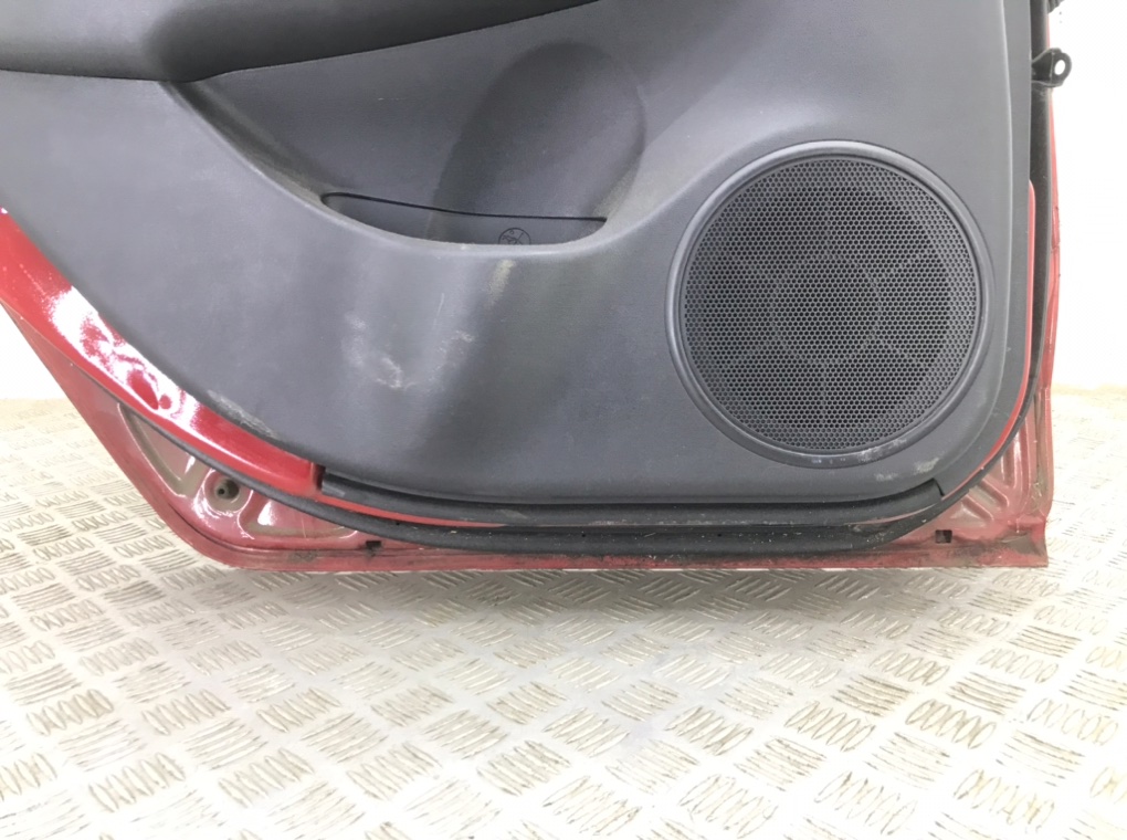 Дверь задняя левая бу для Hyundai i30  1.6 CRDi,  2010 г.