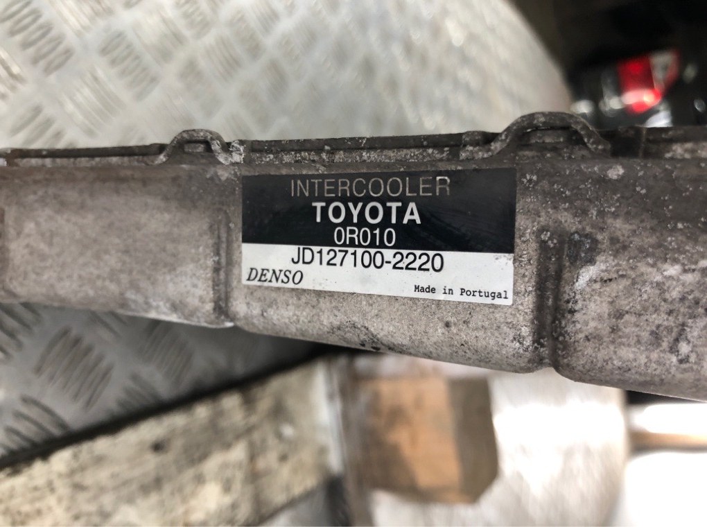 Интеркулер бу для Toyota Avensis  2.0 D-4D,  2007 г.