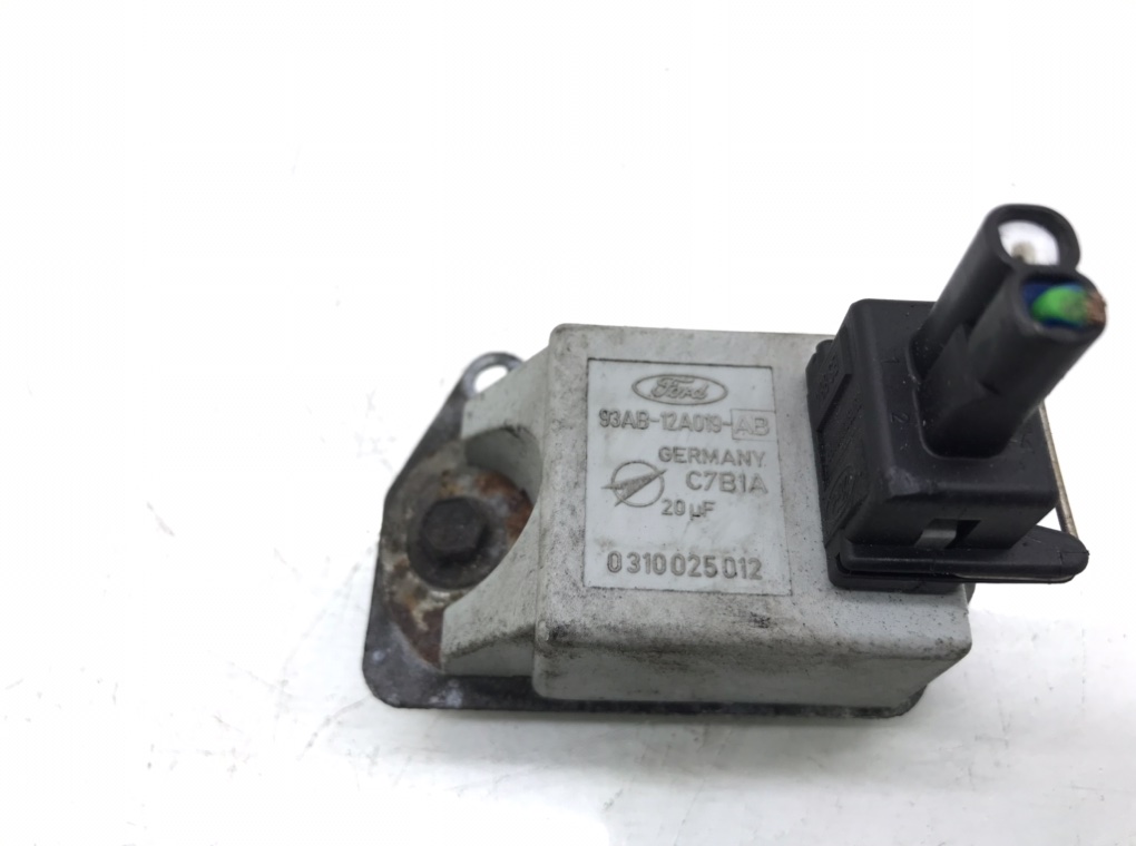 Коммутатор зажигания бу для Ford Focus 1 1.6 i,  1998 г.
