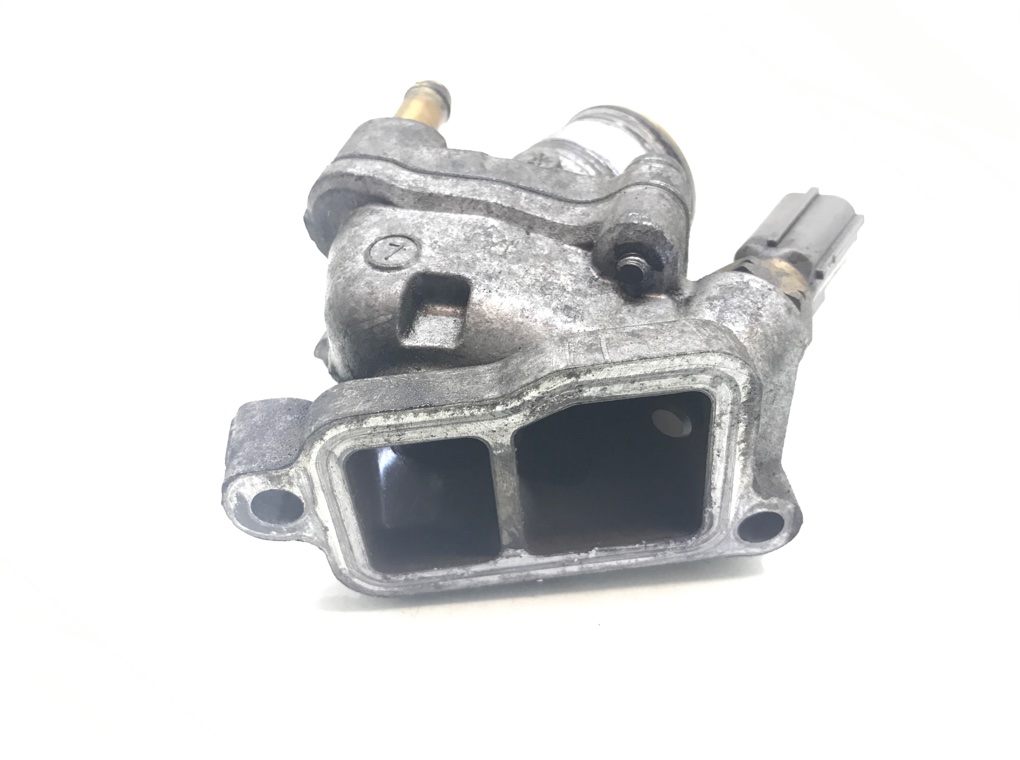 Корпус термостата бу для Volvo V50  2.4 D5,  2007 г.