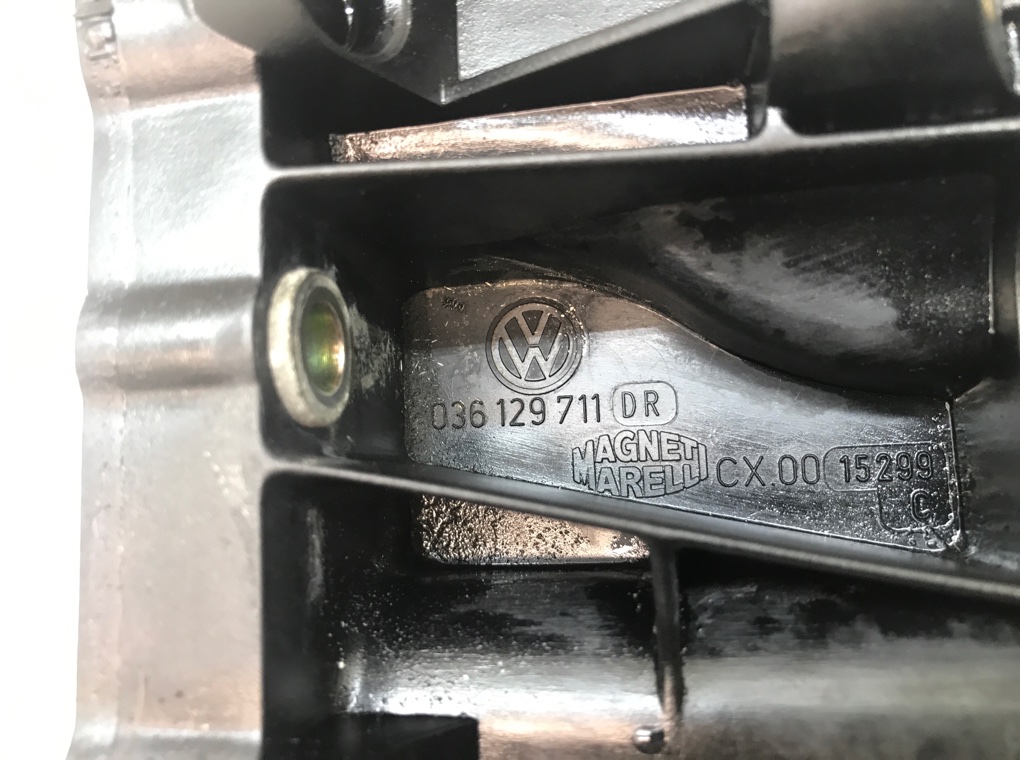 Коллектор впускной бу для Volkswagen Golf 4 1.4 i,  2003 г.