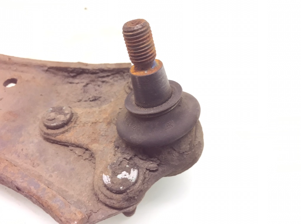 Рычаг передний левый бу для Volkswagen Golf 5 1.9 TDi,  2008 г.