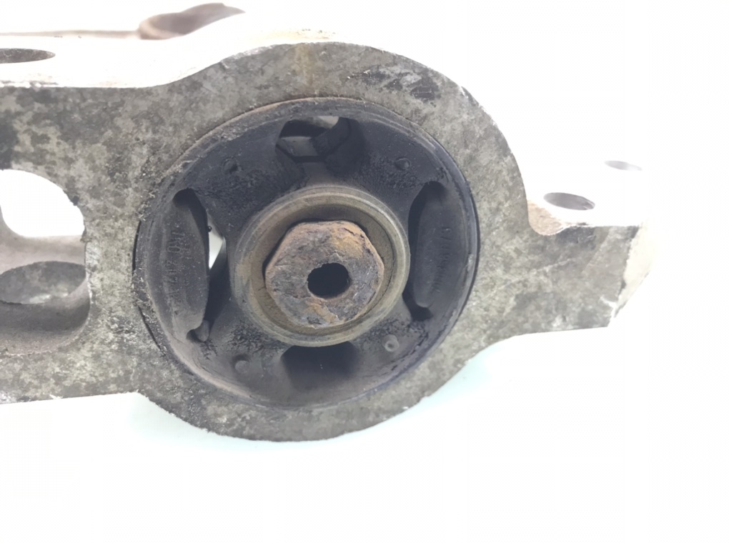 Рычаг передний левый бу для Volkswagen Golf 5 1.9 TDi,  2008 г.