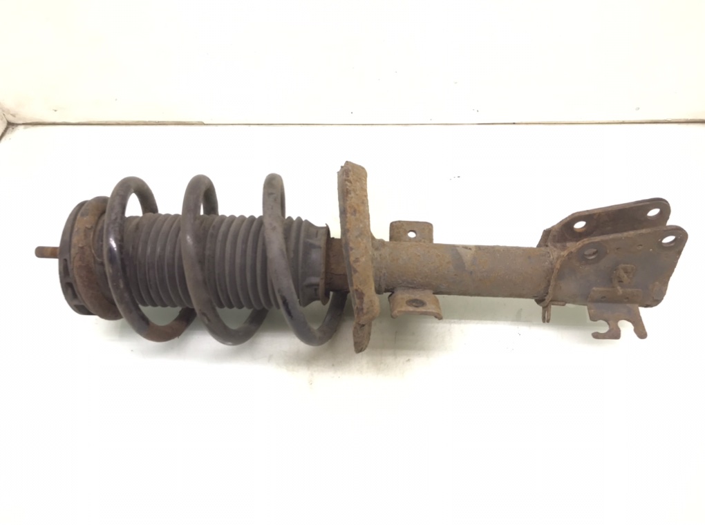 Стойка передняя правая бу для Renault Master 2.3 DCi, 2010 г.