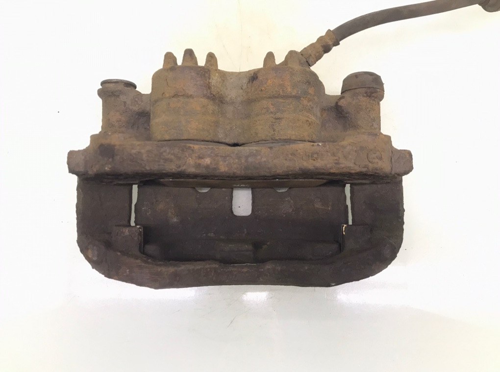 Суппорт передний правый бу для Renault Master  2.3 DCi,  2010 г.