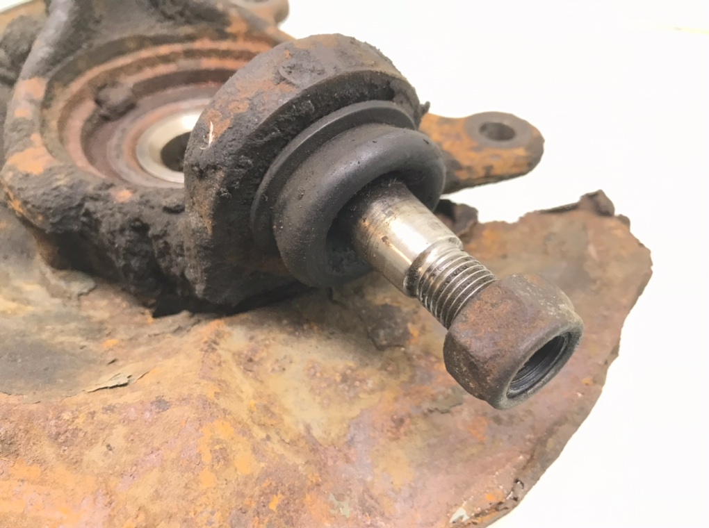 Ступица передняя правая бу для Honda CR-V  2.0 i,  2005 г.