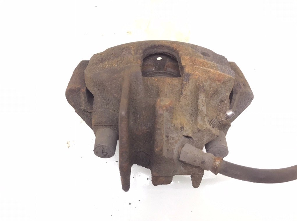 Суппорт передний правый бу для MG 6  1.8 Ti,  2013 г.