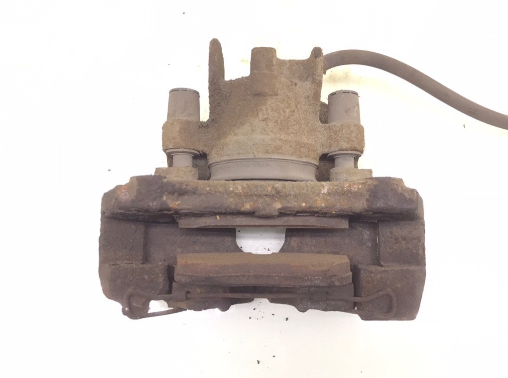 Суппорт передний правый бу для MG 6  1.8 Ti,  2013 г.