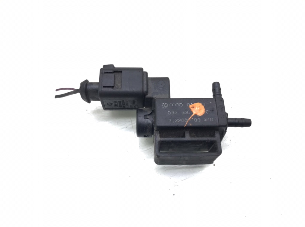 Клапан электромагнитный бу для Volkswagen Bora  2.0 i,  2002 г.