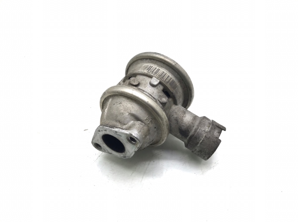 Клапан EGR бу для Volkswagen Bora  2.0 i,  2002 г.
