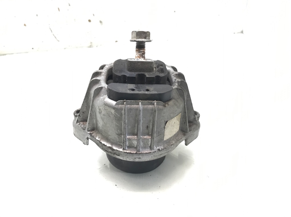 Подушка крепления двигателя бу для BMW 1 E87/E81/E82/E88 2.0 i, 2008 г.