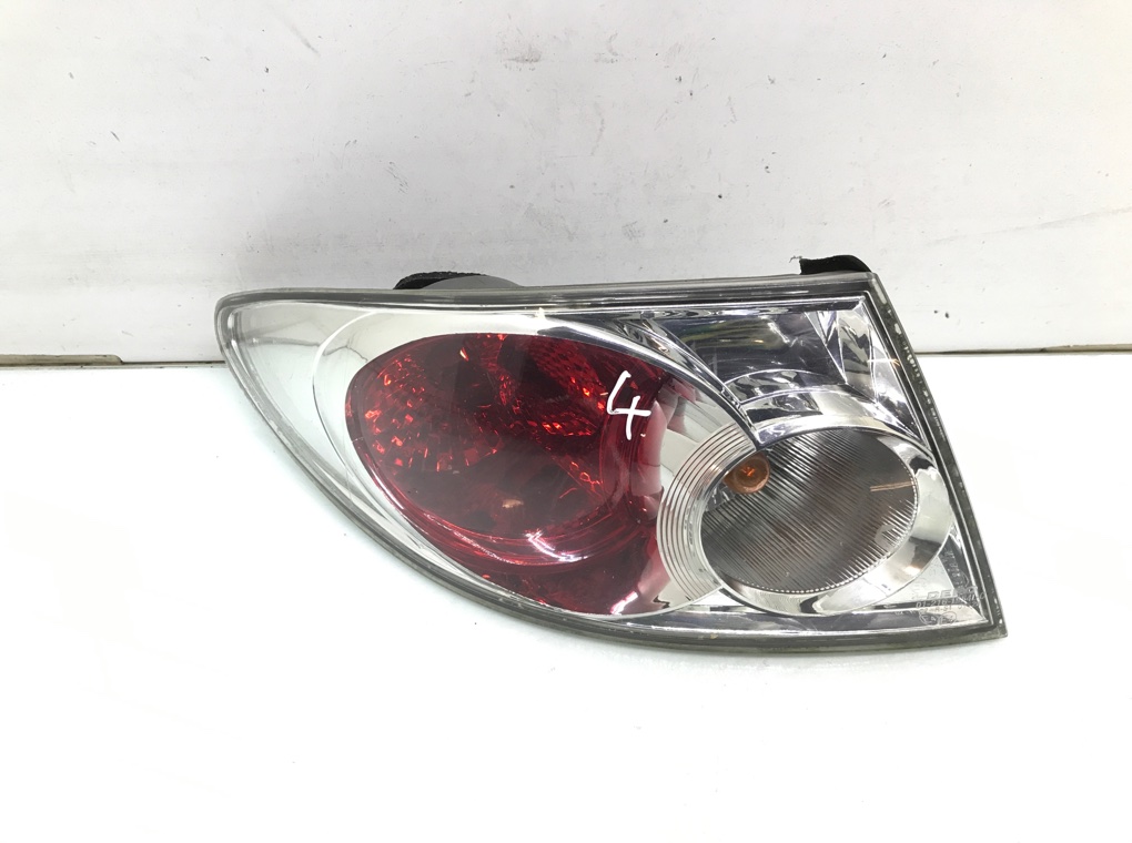 Фонарь задний левый бу для Mazda 6 1 2.0 i, 2004 г.