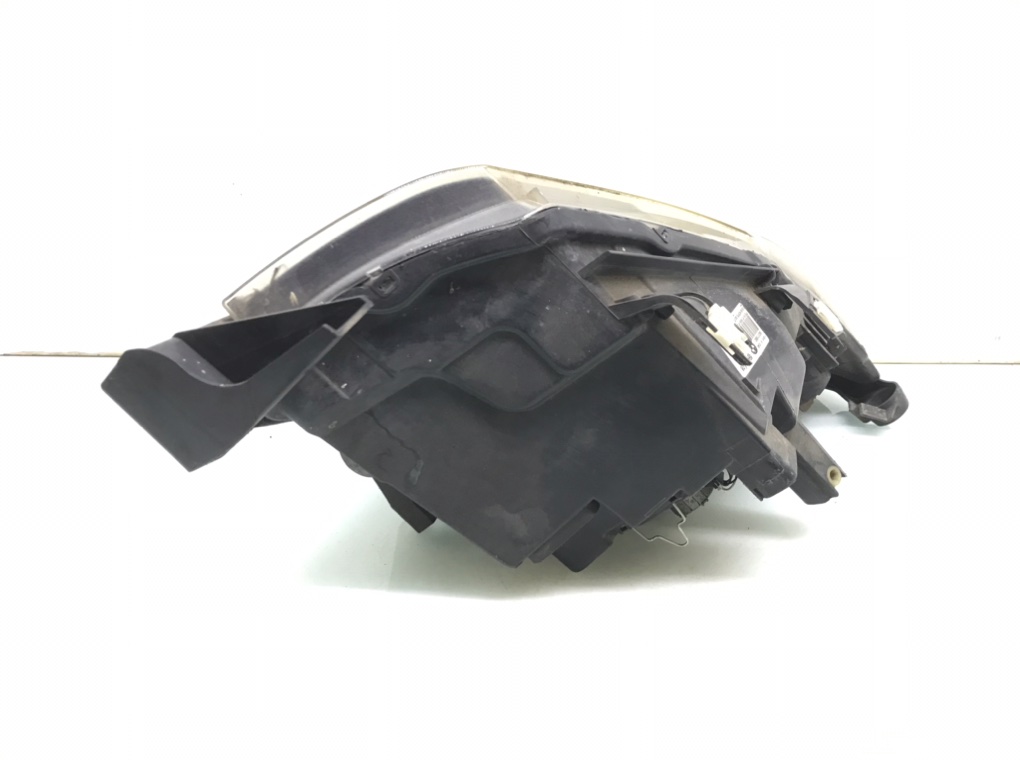 Фара правая бу для BMW 3 E90/E91/E92/E93 2.0 TD,  2006 г.