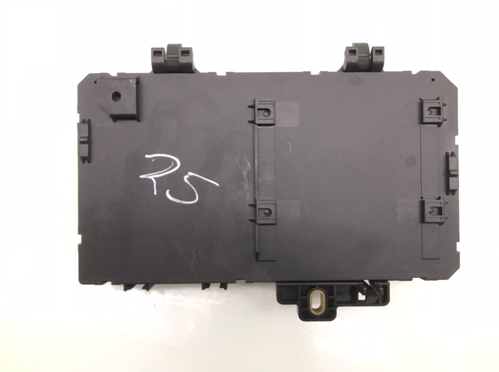 Блок предохранителей бу для Opel Astra H 1.3 CDTi, 2006 г. Блок предохранителей бу для Opel Astra H 1.3 CDTi, 2006 г.