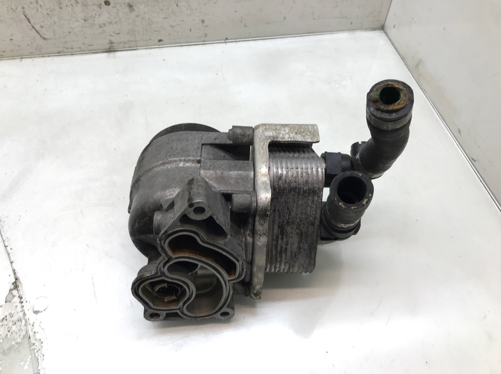Корпус масляного фильтра бу для BMW 1 E87/E81/E82/E88 2.0 i,  2004 г.