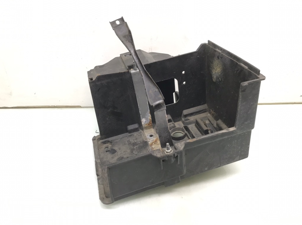 Полка аккумулятора бу для Ford Focus 2 1.6 i, 2007 г.