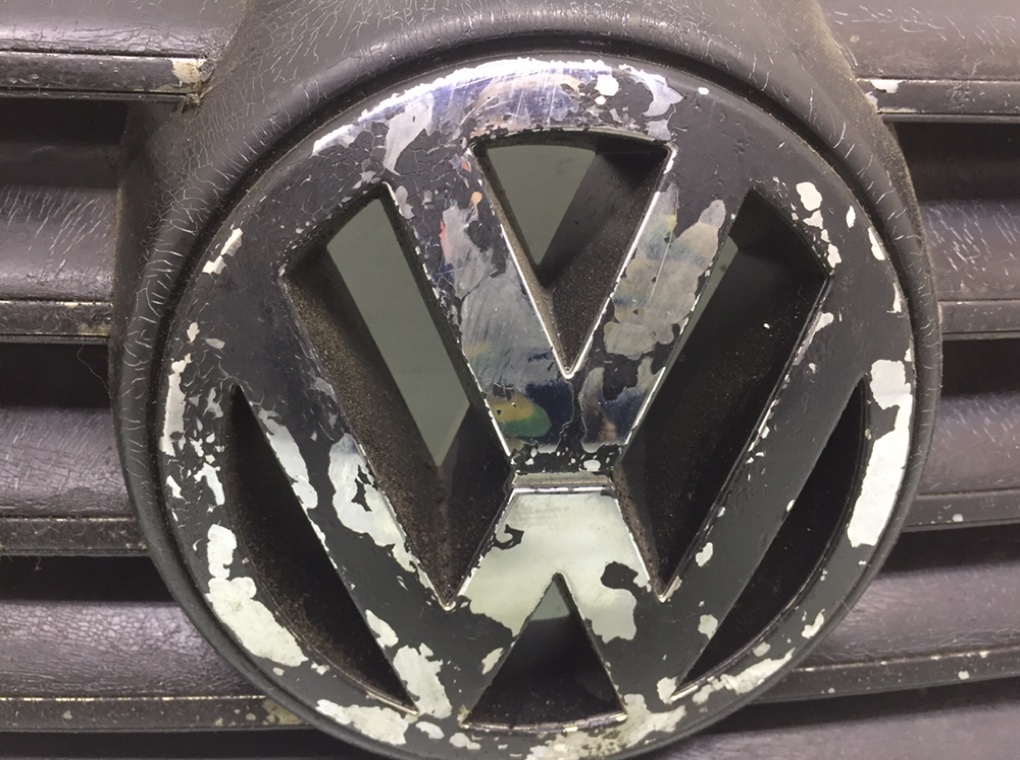 Решетка радиатора бу для Volkswagen Passat B5 2.0 i,  2005 г.