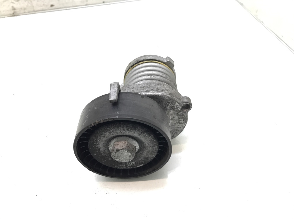 Натяжитель ремня генератора бу для Volkswagen Polo 4 1.4 i, 2004 г.