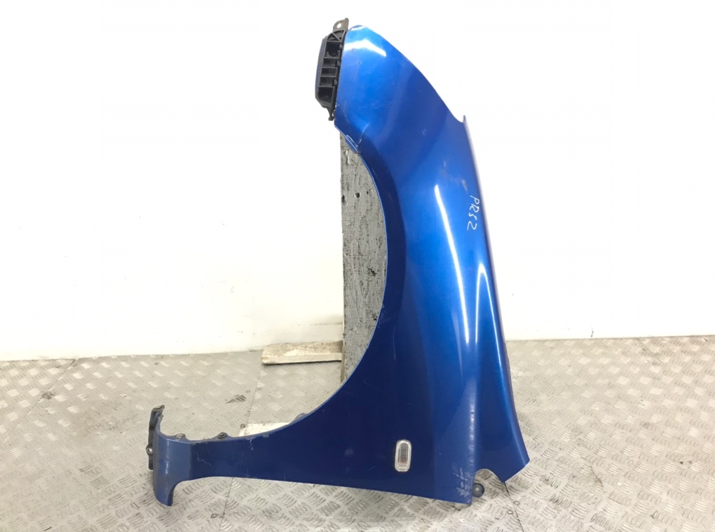 Крыло переднее левое бу для Honda Civic 7 1.6 i, 2005 г.