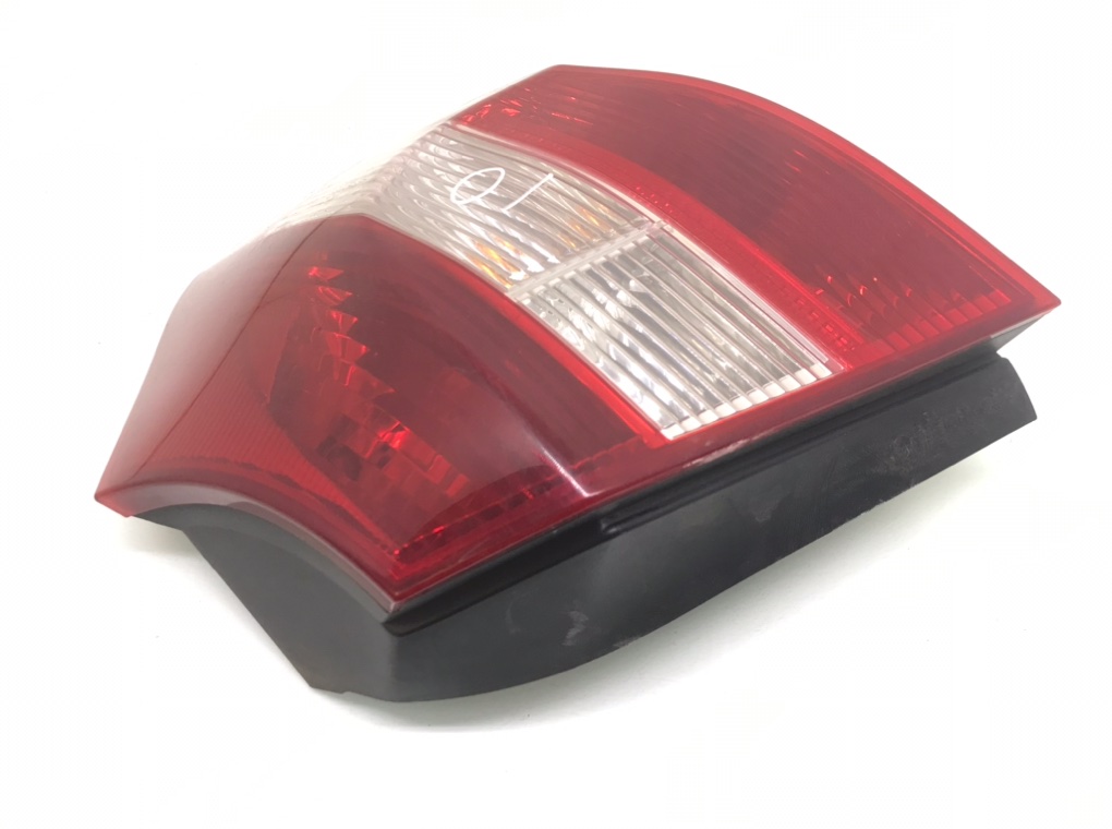 Фонарь задний правый бу для BMW 1 E87/E81/E82/E88 2.0 i,  2004 г.