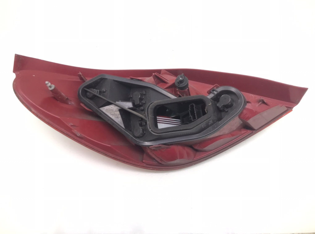Фонарь задний правый бу для Peugeot 207 CC 1.6 i,  2007 г.