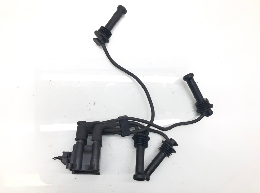 Катушка зажигания бу для Ford Fiesta  1.4 i,  2002 г.