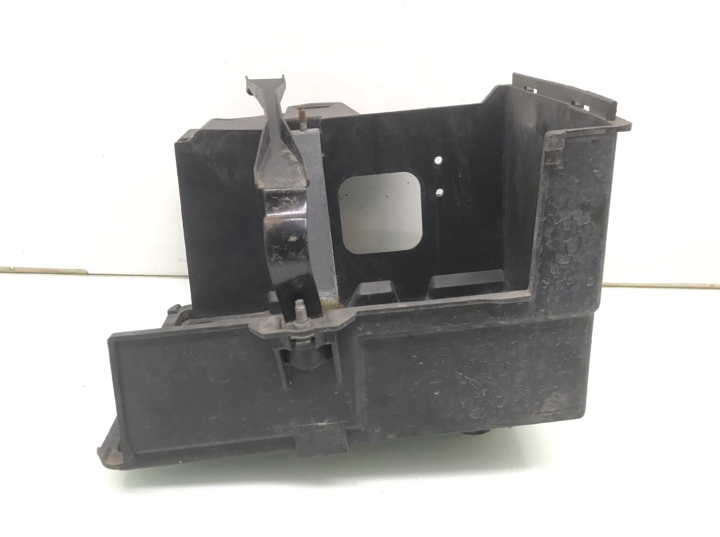 Полка аккумулятора бу для Ford Focus 2 1.6 i, 2009 г.