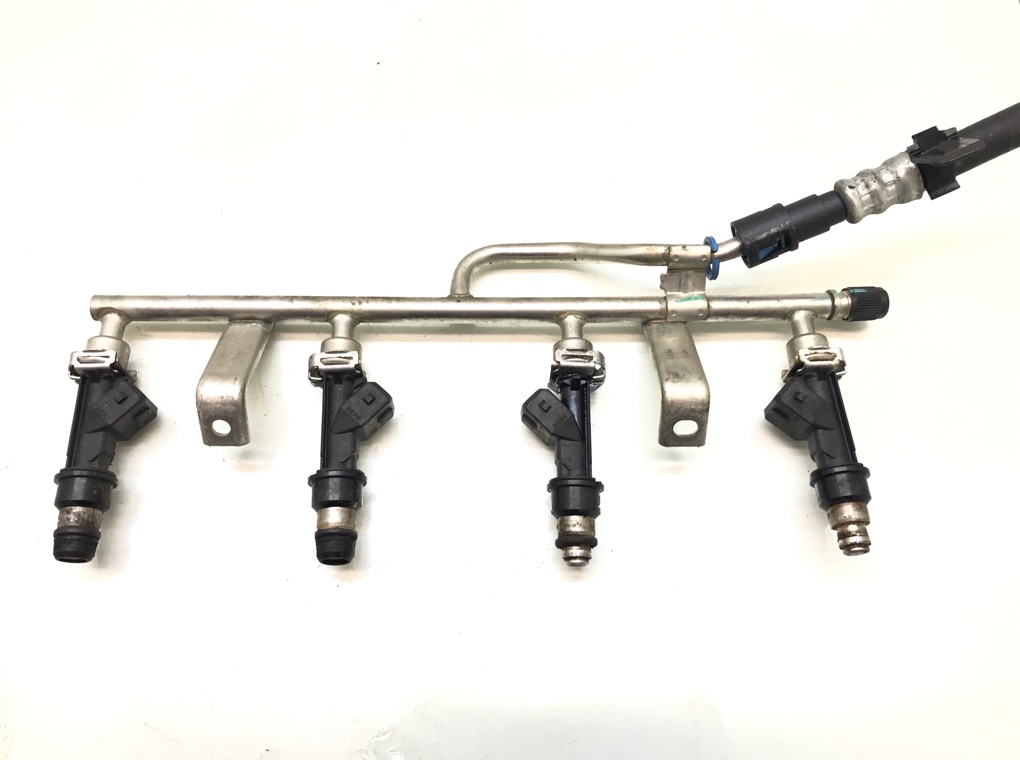 Топливная рампа бу для Opel Meriva A 1.6 i, 2006 г.