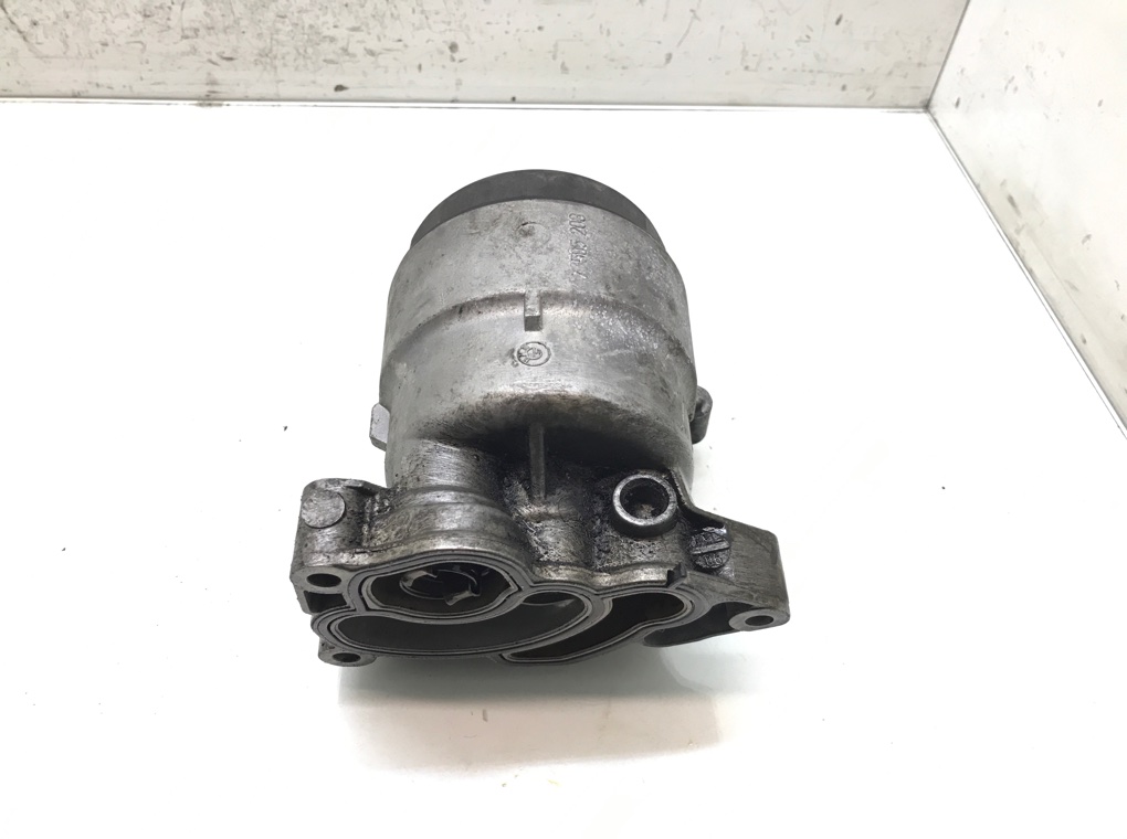 Корпус масляного фильтра бу для BMW 3 E90/E91/E92/E93 2.0 i,  2007 г.