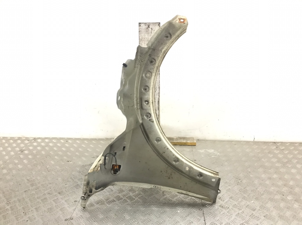 Крыло переднее левое бу для Mini One R56 1.4 i, 2007 г. Крыло переднее левое бу для Mini One R56 1.4 i, 2007 г.