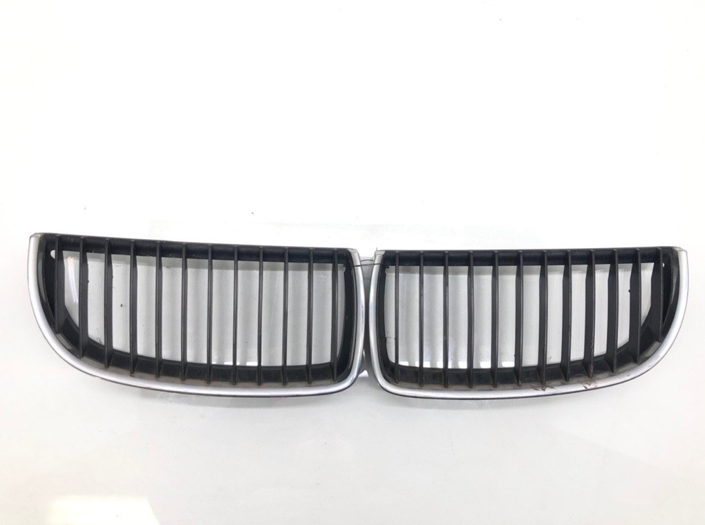 7120008 Решетка радиатора BMW 3 E90/E91/E92/E93 2005 , 7120007