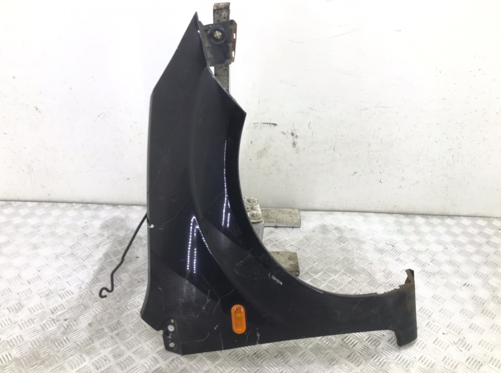 Крыло переднее правое бу для Ford Fiesta 5 1.4 TDCi, 2006 г.