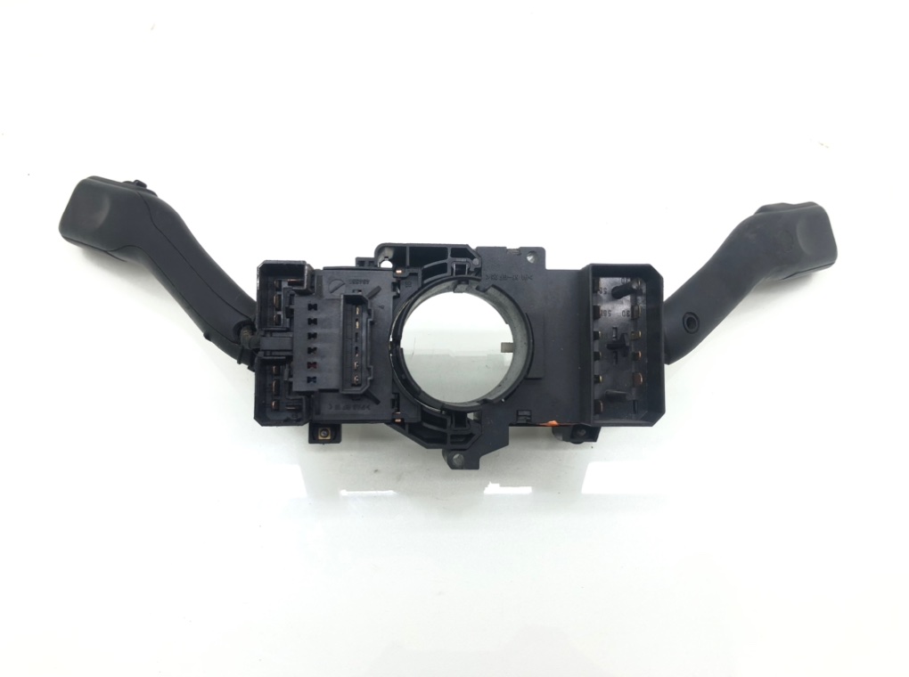 Переключатель подрулевой (стрекоза) бу для Volkswagen Golf 4 1.6 i,  2002 г.