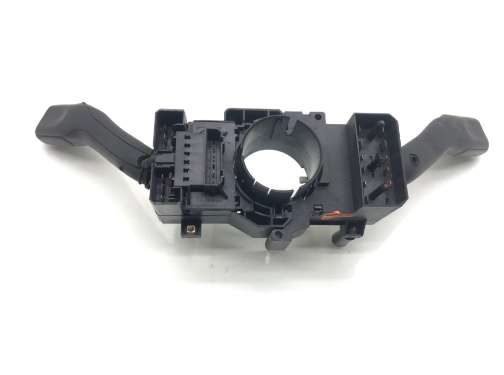 Переключатель подрулевой (стрекоза) бу для Volkswagen Golf 4 1.6 i,  2002 г.