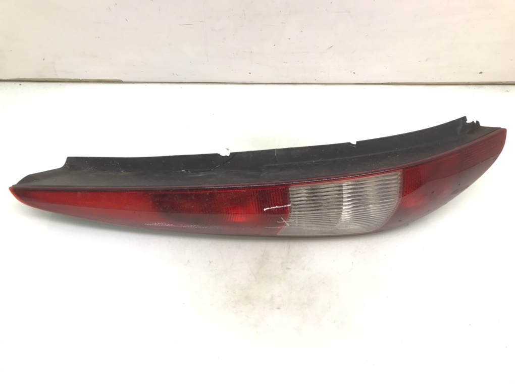 Фонарь задний левый бу для Ford Mondeo 3 2.0 TDDi,  2001 г.