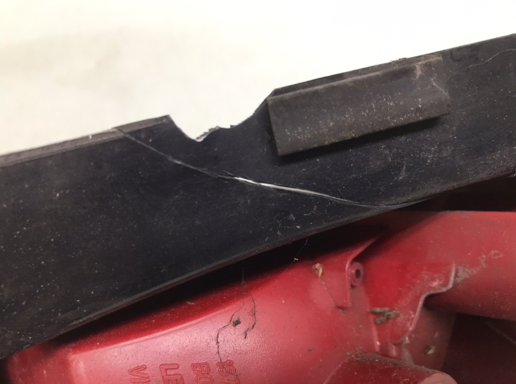 Фонарь задний левый бу для Ford Mondeo 3 2.0 TDDi,  2001 г.