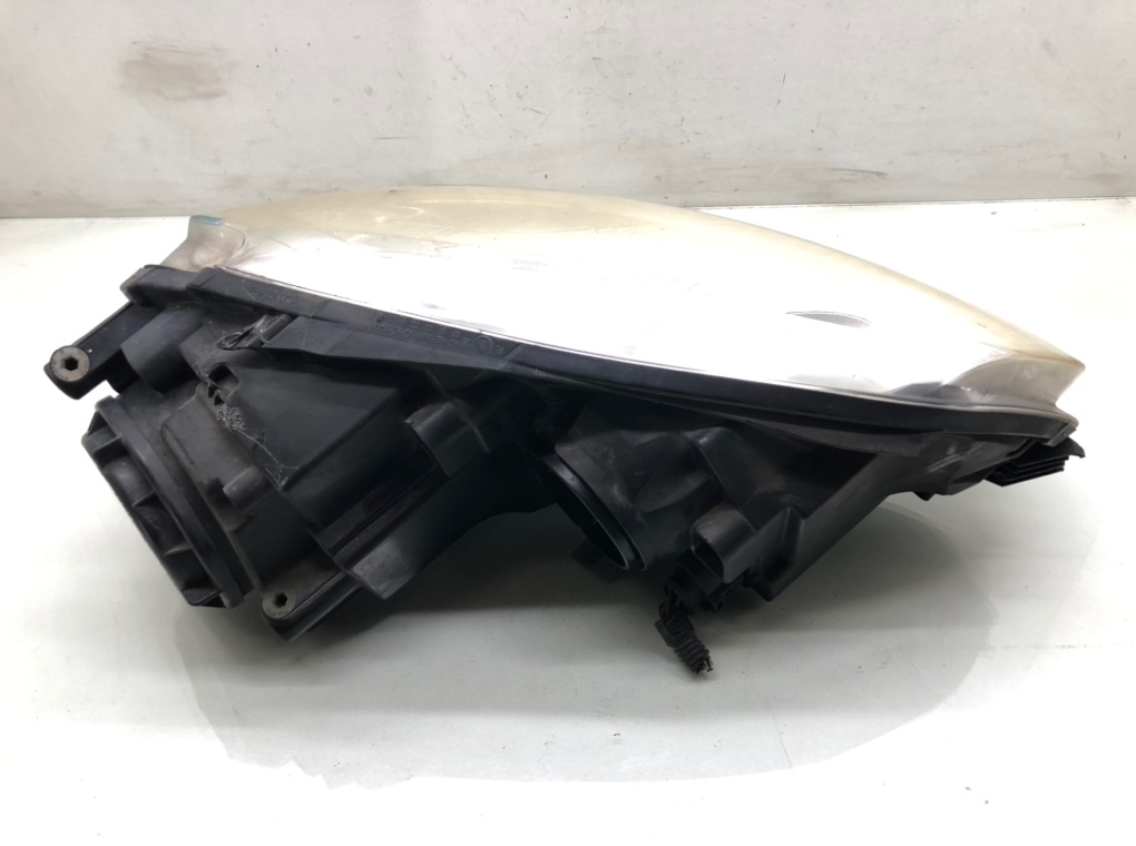 Фара левая бу для Volkswagen Golf 5 1.6 FSI,  2004 г.